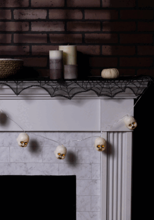 Light Up Doll Head Garland Halloween Prop | Halloween Lights